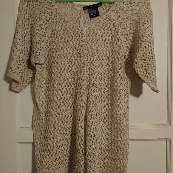 BOGO🎀Long Woven Tan Sweater- Size M - Picture 2 of 2